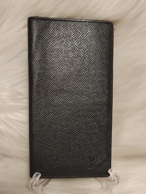 SALE! Louis Vuitton Taiga Brazza Textured Long Leather Wallet